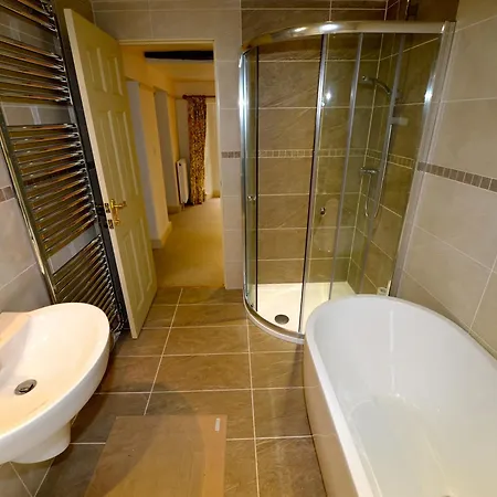 度假居 Riverside 安布尔塞德